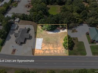 5412 Watermelon Rd, Northport, AL 35473