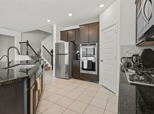 925 West Dr, Aubrey, TX 76227