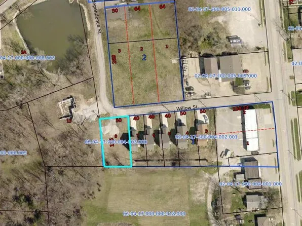 1002 Willow Ln, Pleasant Hill, MO 64080
