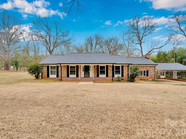6125 Holland Dr #6, Clover, SC 29710