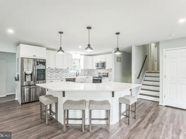 29040 Greenhead Dr, Mechanicsville, MD 20659