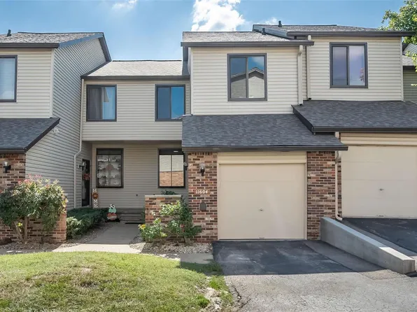 11604 Cedar Walk Dr, Saint Louis, MO 63146