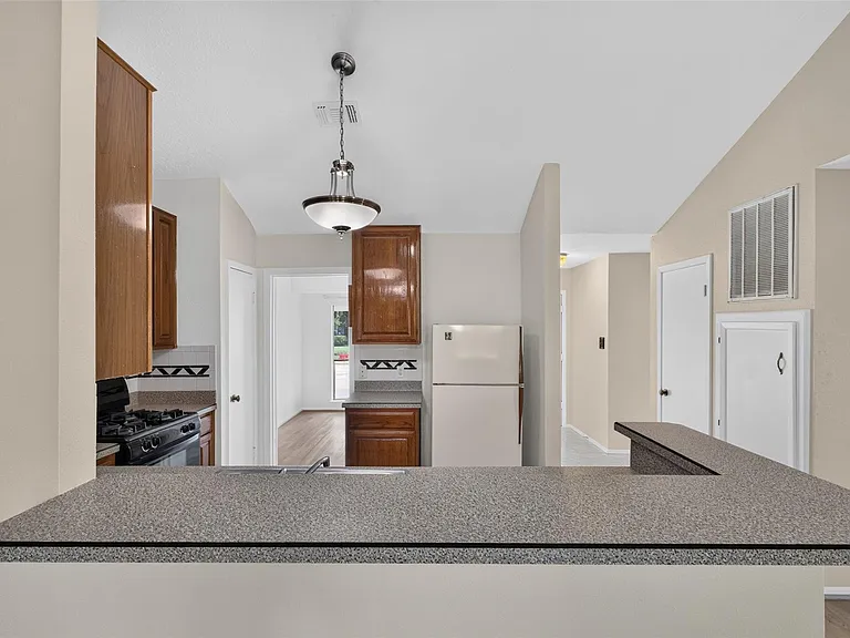 14338 Royal Hill Dr — Photo 8