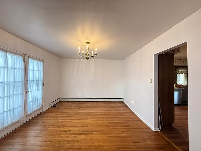 338 Rees Dr — Photo 24