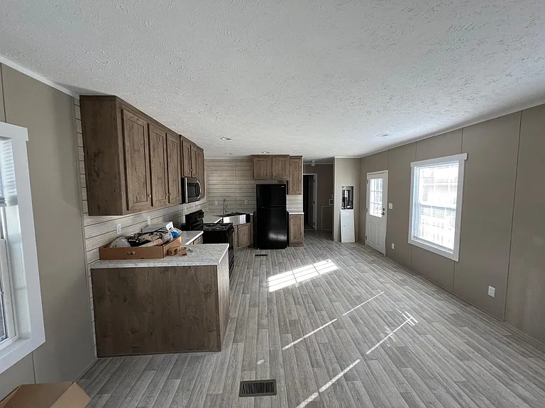 1117 Owens Rd #18 — Photo 2
