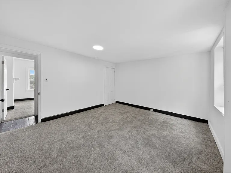 835 N Spruce St — Photo 18