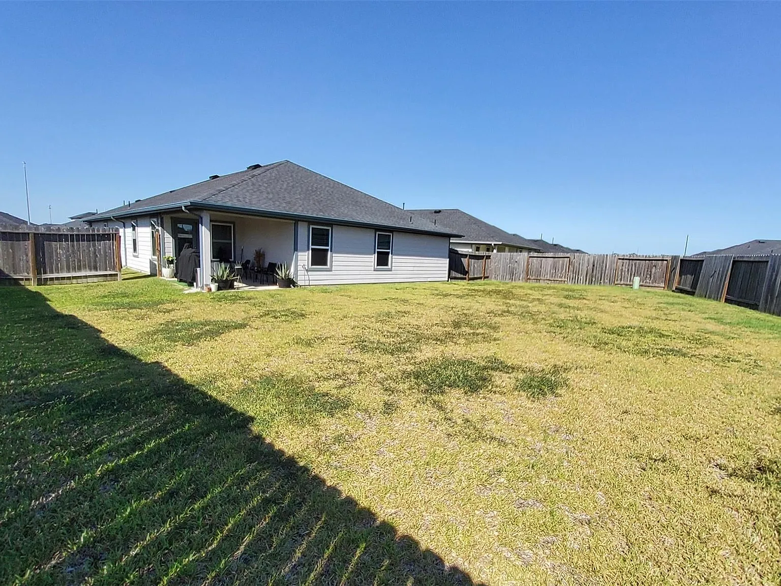 4 bed, 2097 sqft, $2,475 — Photo 3