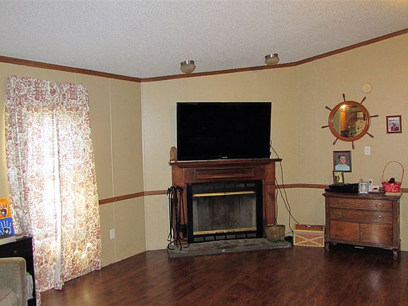3rd image of 452 Private Road 105