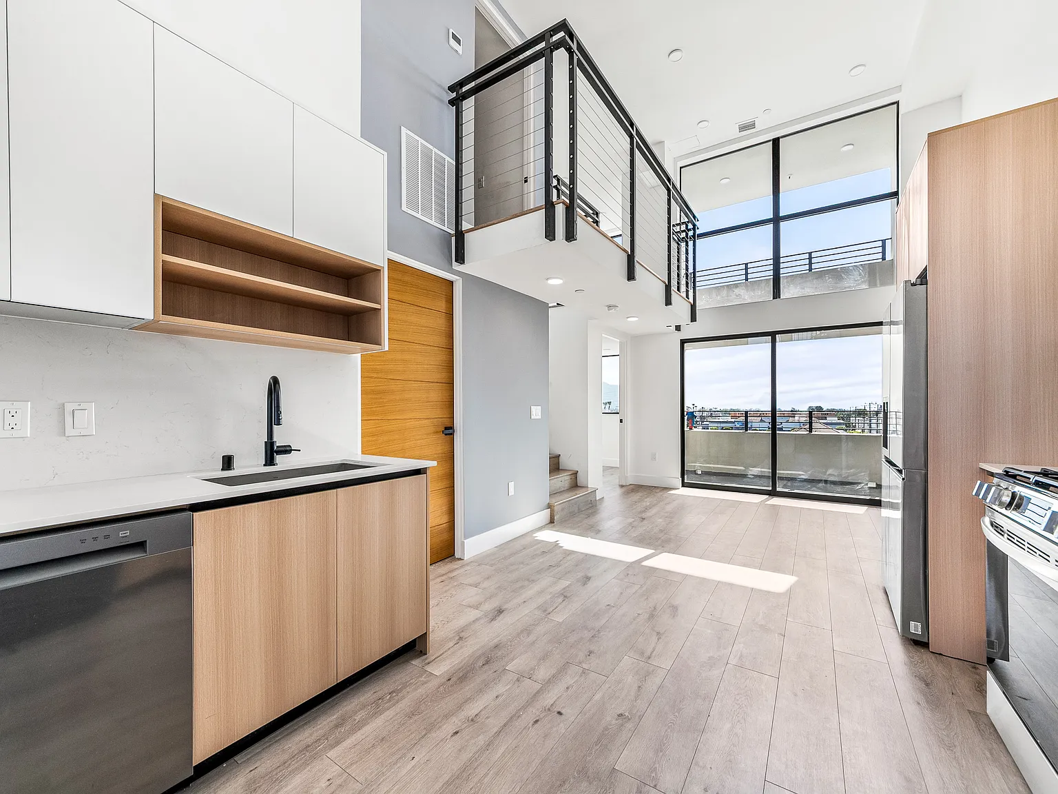 2 bed, $3,395 — Photo 3