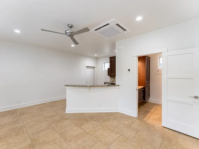 716 Post Oak St — Photo 35