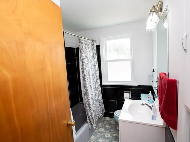 607 Forest Dr — Photo 11