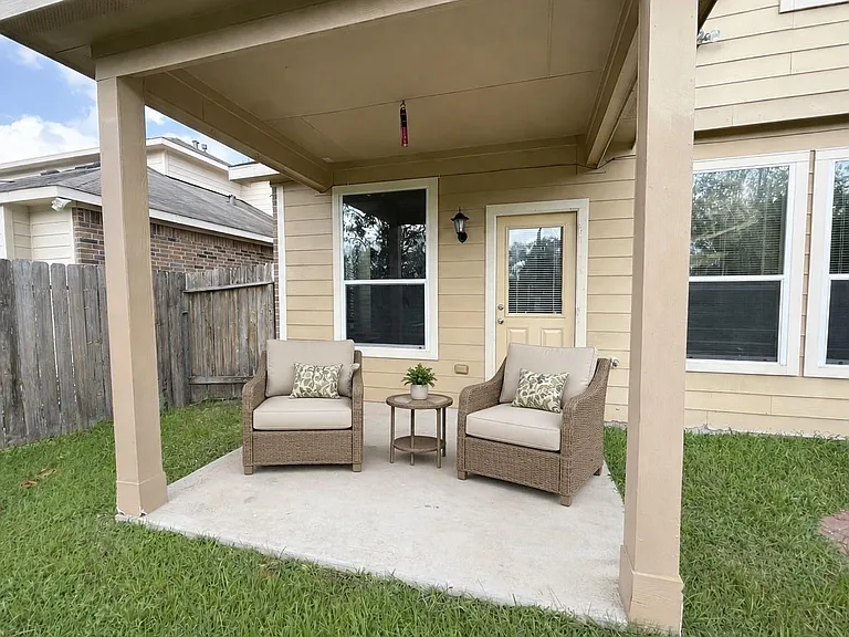 11922 Harristown Dr — Photo 28