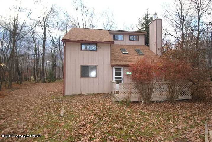2180 Tuscarora Dr photo 1