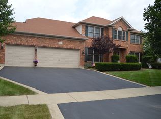 1902 Danube Way, Bolingbrook, IL 60490