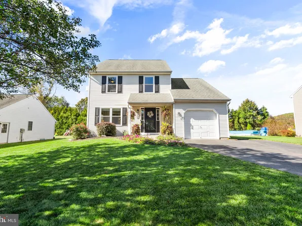 55 Laura Dr, Barto, PA 19504
