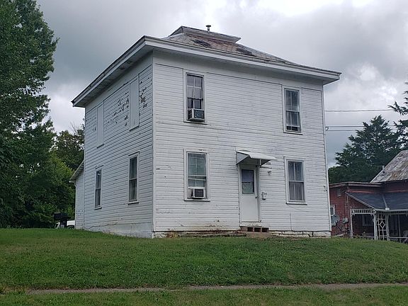 2nd image of 228 Lincoln Ave