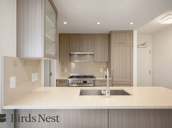 5515 Boundary Rd, Vancouver, BC