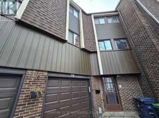 28 Spire Hillway, Toronto, ON M2H3A4