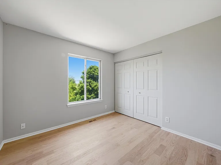 21854 W Kentwood Dr — Photo 21