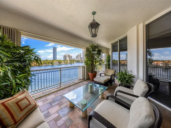 19925 NE 39th Pl APT 402, Aventura, FL 33180