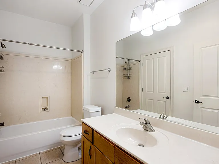 614 Tennessee St #201 — Photo 15