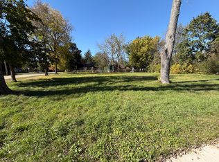 110 Gladys Ave, Fox River Grove, IL 60021
