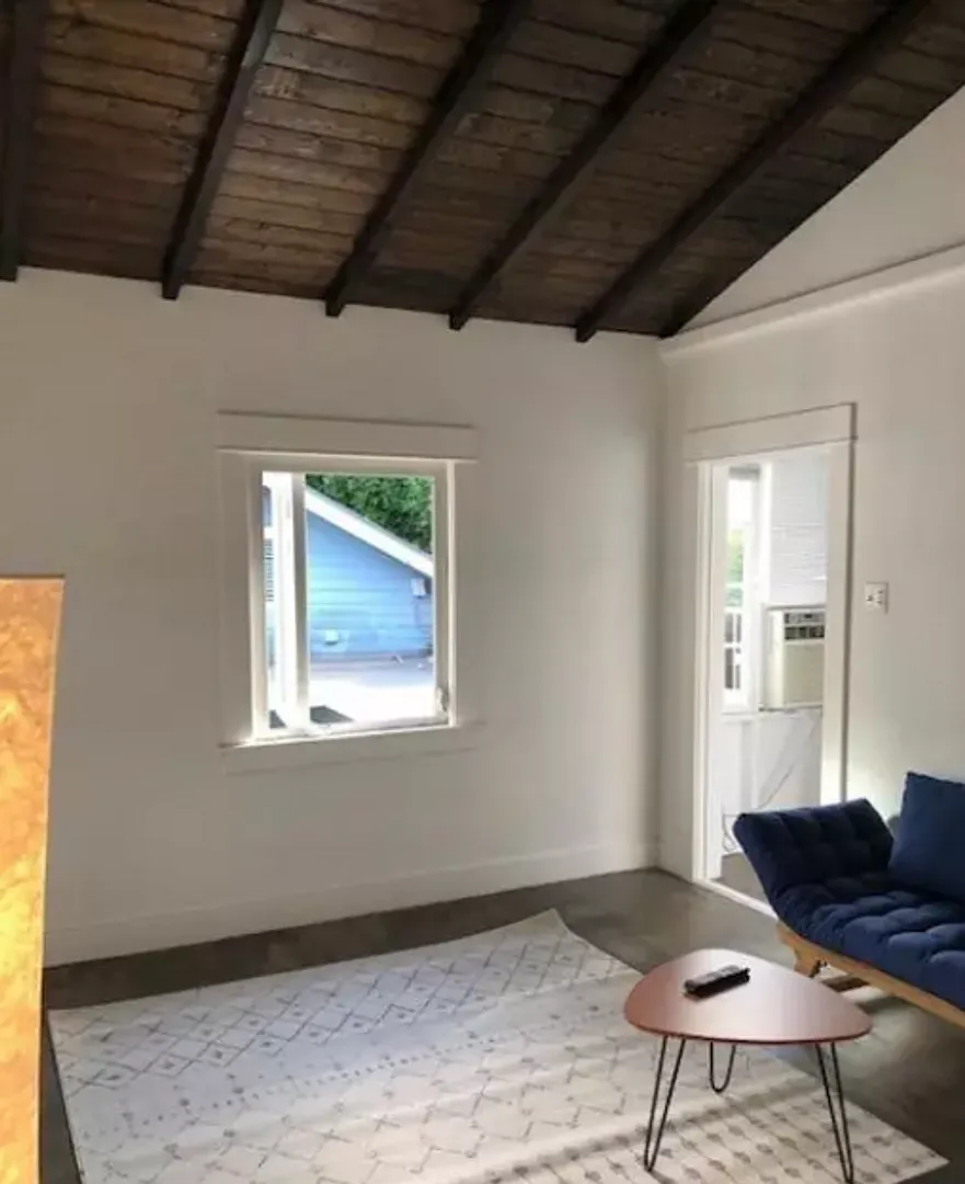 West Hollywood Oasis! *Free Rent* — Photo 4