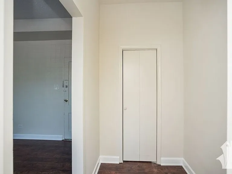 3345 N Marshfield Ave #308 — Photo 6