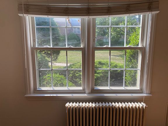 Living Room - view of the courtyard