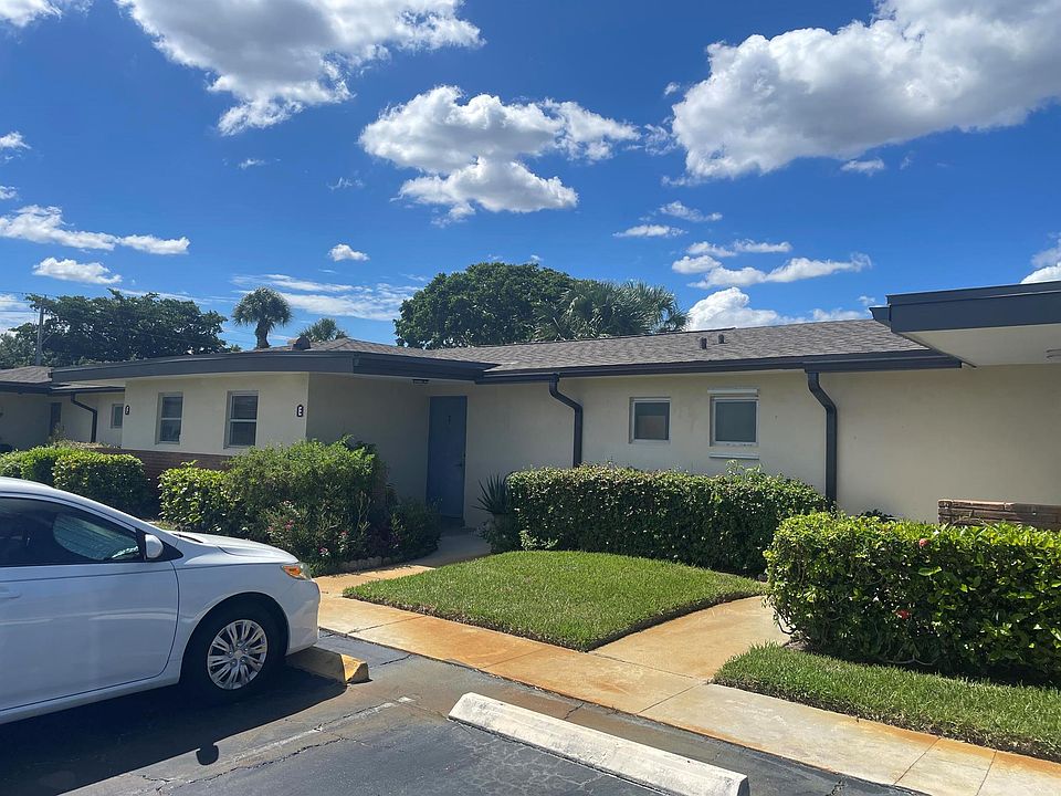 1st image of 2931 Ashley Dr W APT E