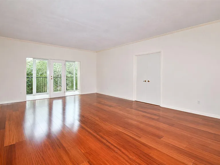 2425 Underwood St #346 — Photo 12