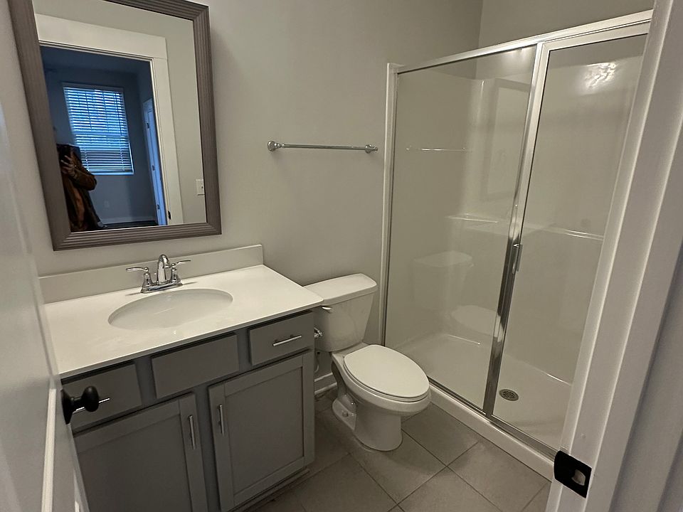 First floor full bath