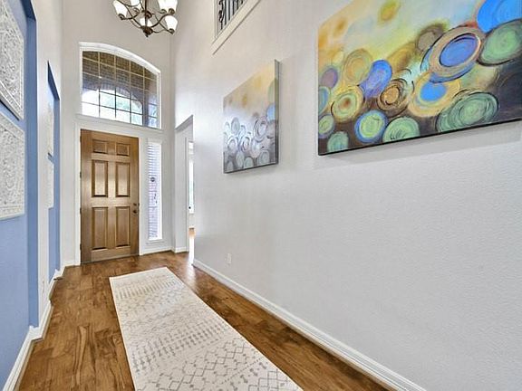 5th image of 6718 Sotoria Ln