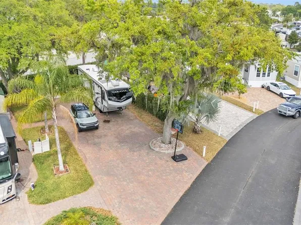 16329 CHERRY TREE COURT, CLERMONT, FL 34714