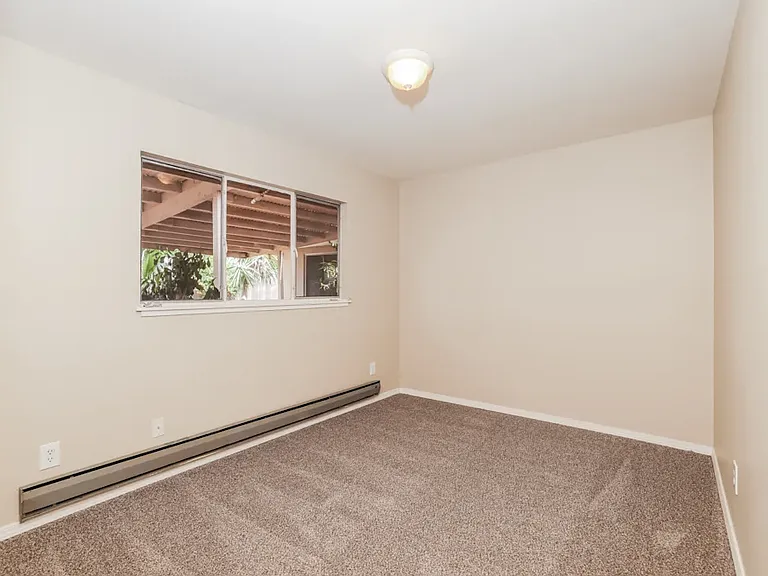 290 Bart Ave — Photo 5