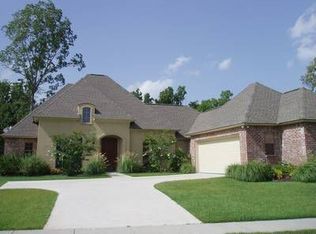 1623 Pecan Crossing Ave, Zachary, LA 70791