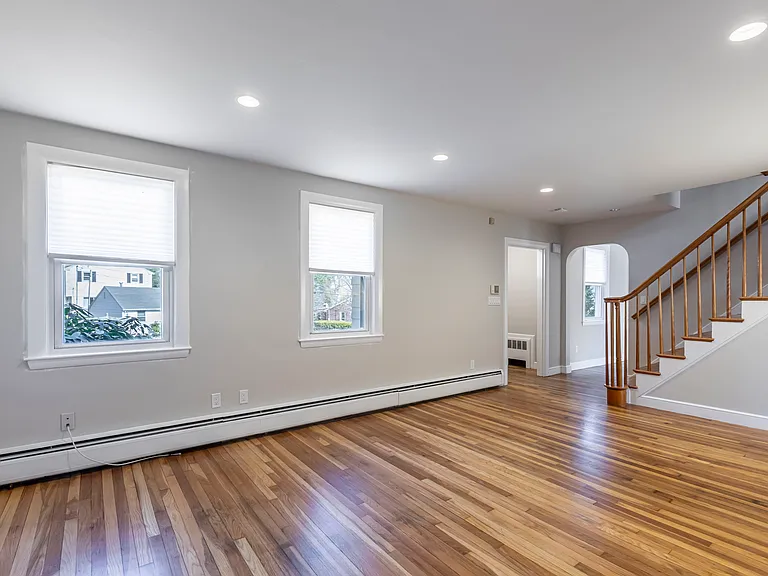 270 Cross St — Photo 21