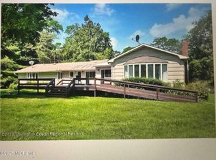 5 Whipporwill Valley Rd, Atlantic Highlands, NJ 07716