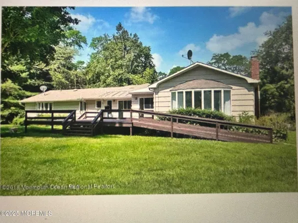 5 Whipporwill Valley Road, Atlantic Highlands, NJ 07716