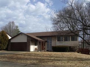 108 Timber Dr, Swansea, IL