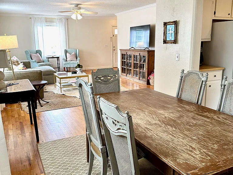155 S Ross St #155 — Photo 9