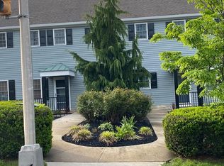 44 E Broad St #2-3-1, Hopewell, NJ 08525