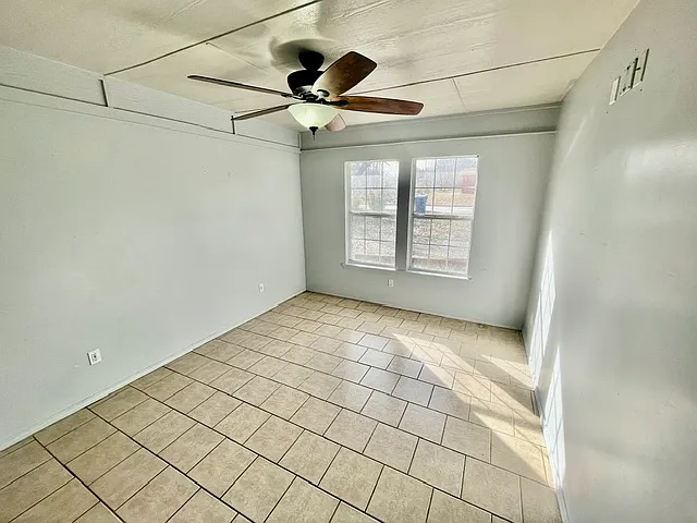 3400 Governor Harris Dr — Photo 6