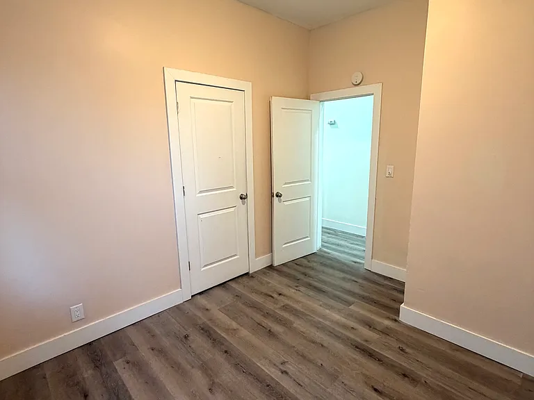 217 Union Ave #1 — Photo 14