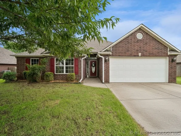 5309 Richmond Dr, Bartlesville, OK 74006