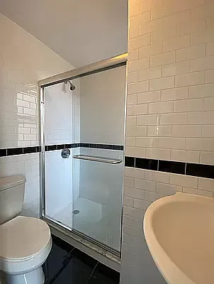 Rented by HH Property Management Services LLC | media 10