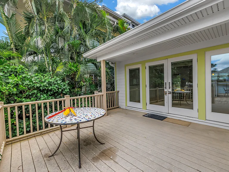 2605 Pass A Grille Way — Photo 20