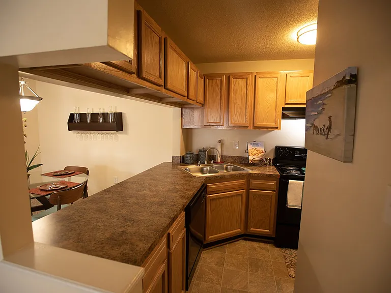 Woodbriar Apartment Homes — Photo 36