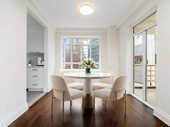 240 Central Park South image 5 of 22