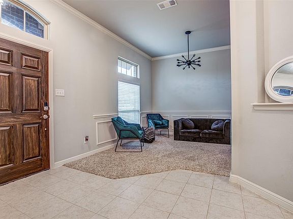 4th image of 713 Newcastle Dr
